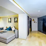 Top Flat At Central Massira Maarif